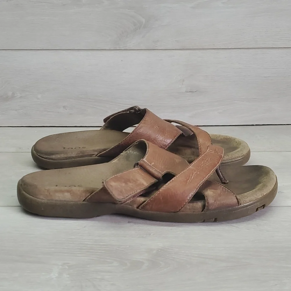Taos Footwear good used